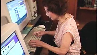 American Grandma goes Crazy!!! – Vol. #01