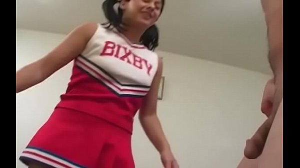 Horny bombshell enjoys hardcore