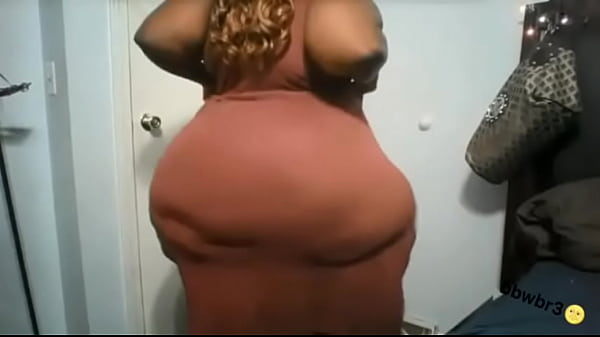 ebony BBW massive pear ass