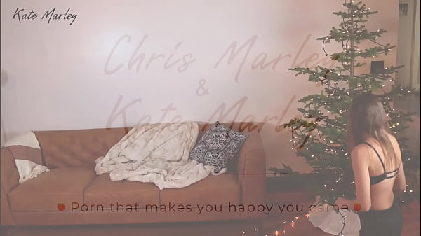 Tangled in Christmas Lights: Best Holiday Ever – Kate Marley