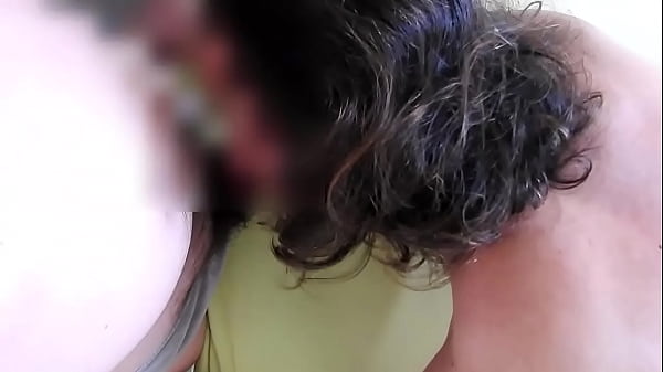 Japonesa casada mamando no pau